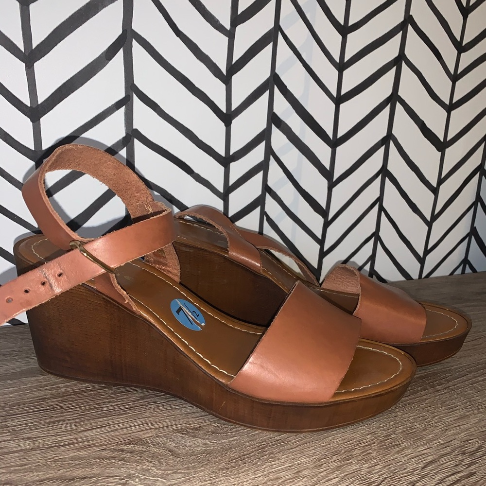 Brown leather strappy wedges